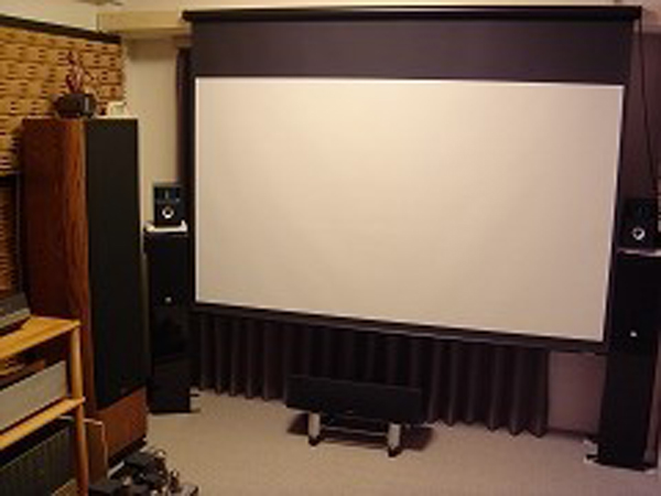 スクリーンサイズで悩みました