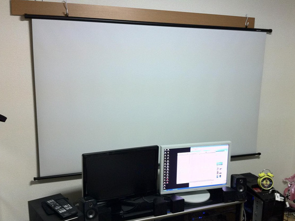 ホームシアターと呼べる部屋になりました