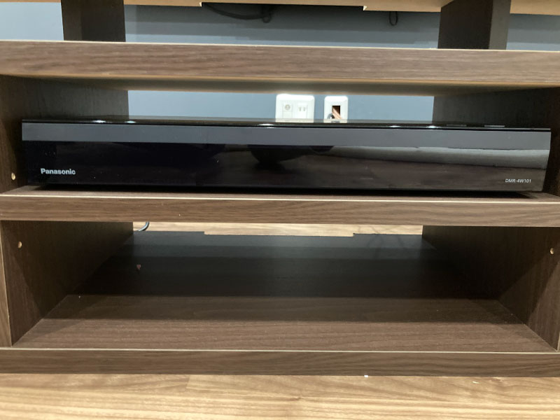 PanasonicDMR-4W101ブルーレイレコーダー正面