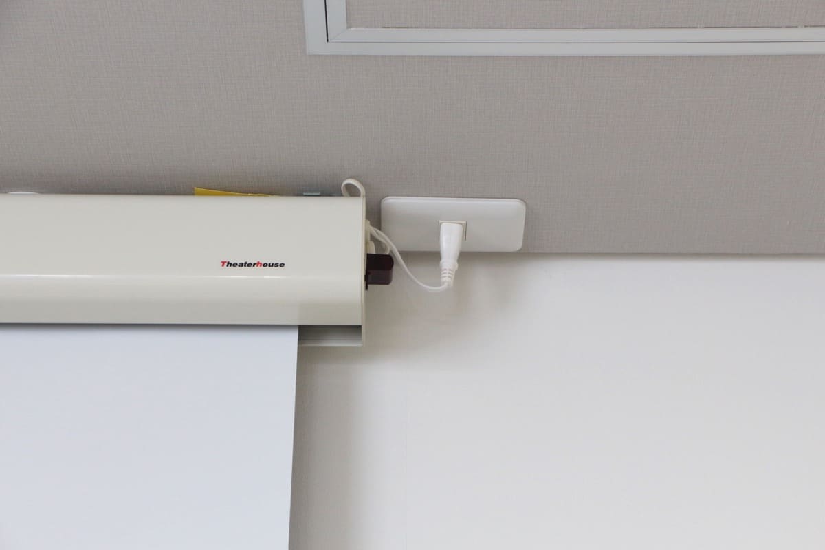 電動スクリーン 電源位置 電動スクリーン 電源位置
