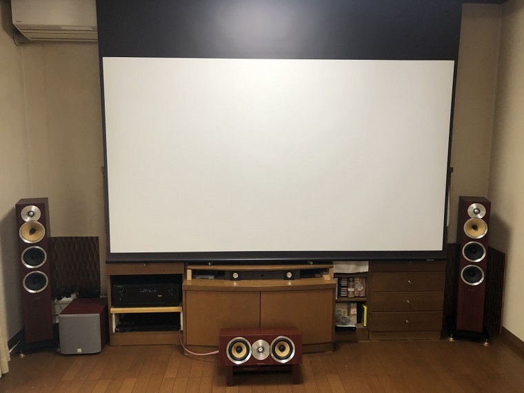 電動スクリーンを新しく買い替えました
