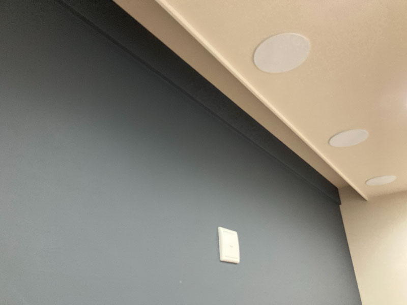BOXにスクリーン設置前