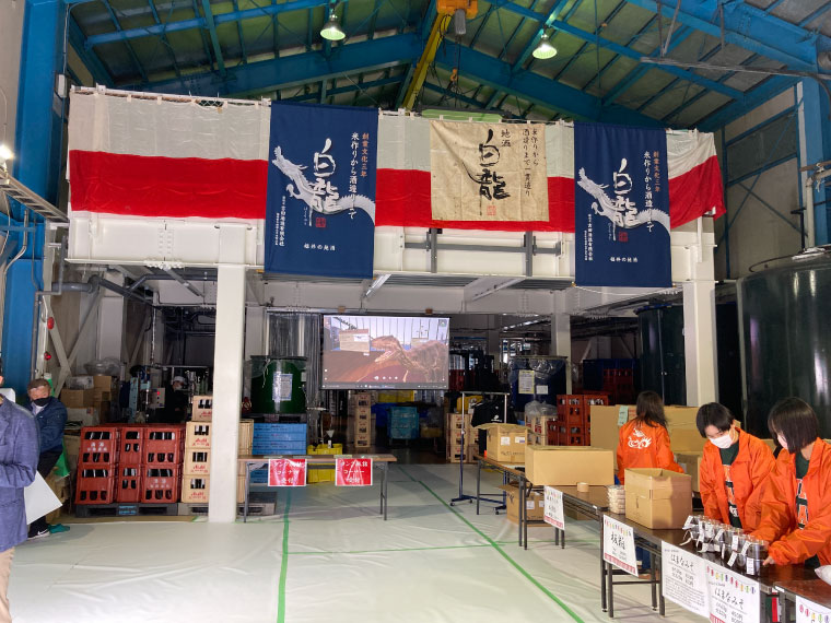 酒蔵祭りのイベントに110インチ掛図タペストリーリア透過スクリーンを導入頂きました！