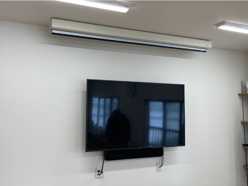 左斜めテレビ